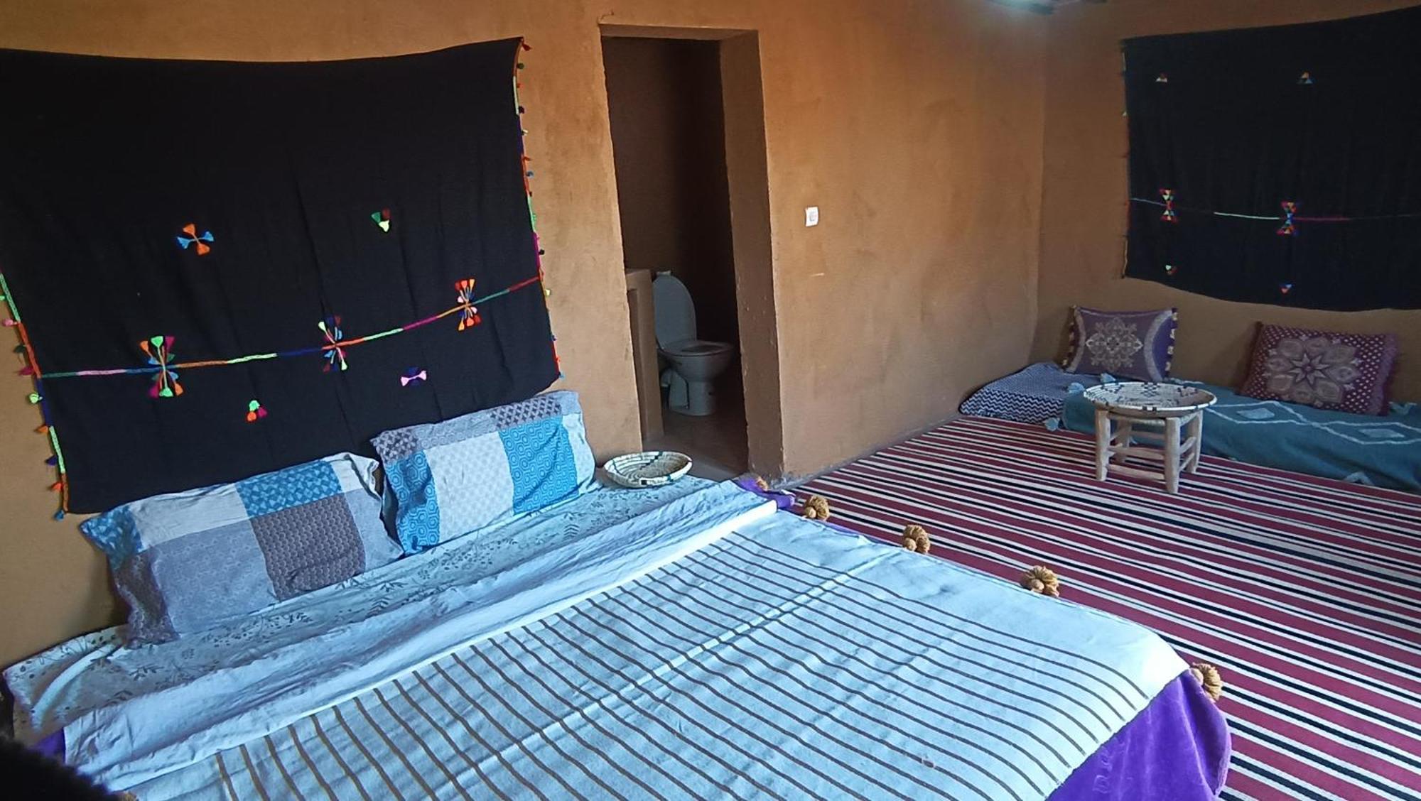 Отель Mhamid Yaya Camp & Activites Мхамид Экстерьер фото