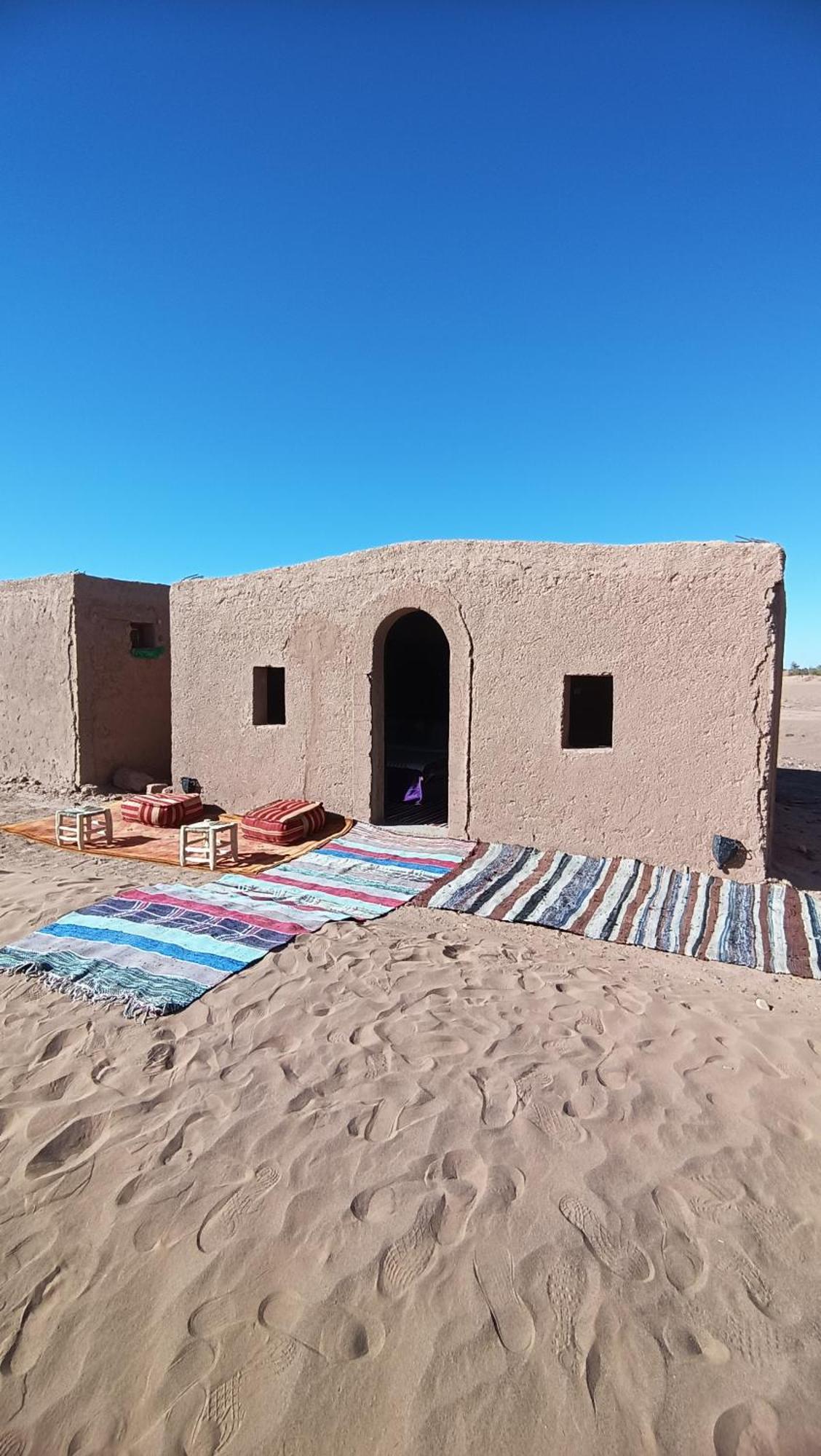 Отель Mhamid Yaya Camp & Activites Мхамид Экстерьер фото